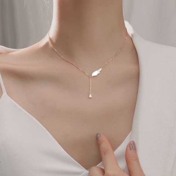 925 Angel Wing Crystal Tassel Necklace - Picture 1 of 13